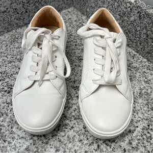 Steve Madden Toliver White Lace-Up Sneakers